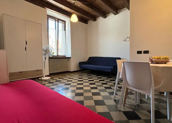 Casa Angela Nyaraló *